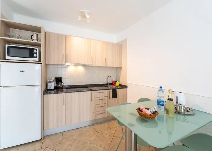 Isla De Lobos - Adults Only *